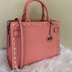 Firm ✨Michael Kors medium rayne satchel